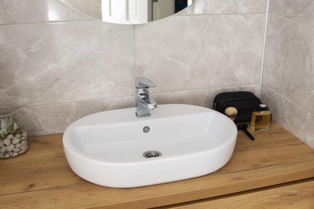 5 conseils pour bien choisir votre meuble-lavabo et optimiser votre salle de bain